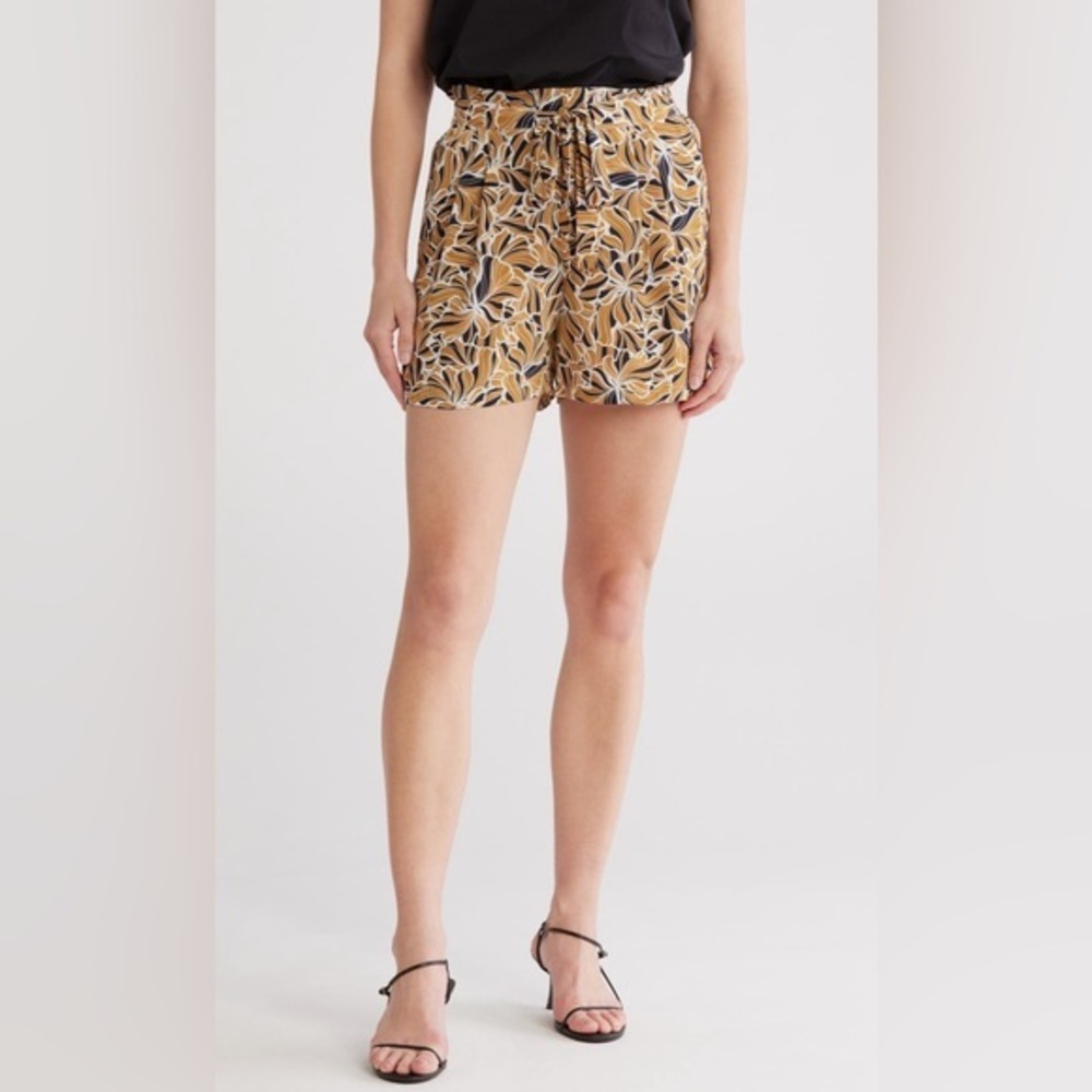 NEW…DR2 by Daniel Rainn Tie Front Pull On Shorts